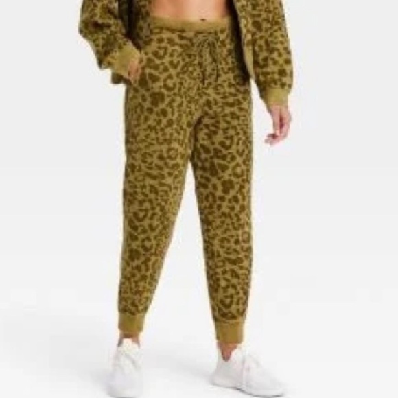 Joy Lab Women's Leopard Print Mid-Rise French Terry Pull-on Jogger Pants new - Picture 1 of 5